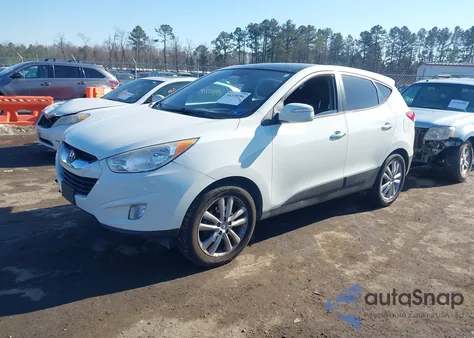 2010 Hyundai Tucson Limited z USA, uszkodzony, nr VIN KM8JUCAC6AU023730